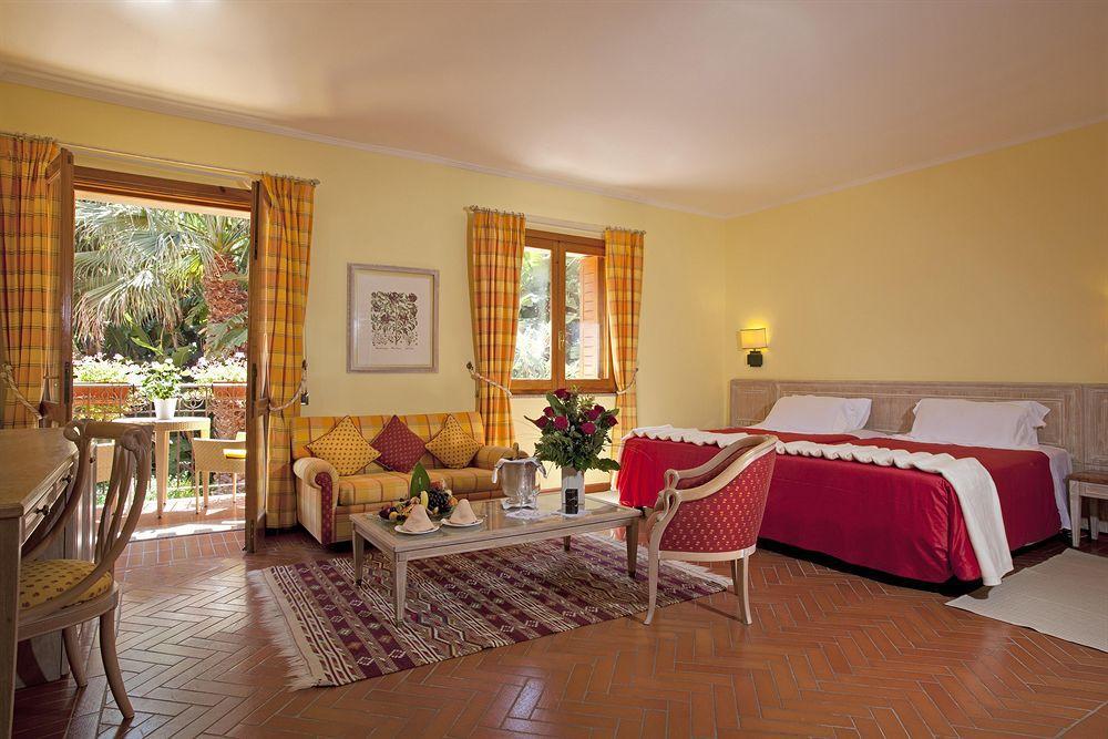 Forte Village Resort - Bouganville Santa Margherita di Pula Chambre photo